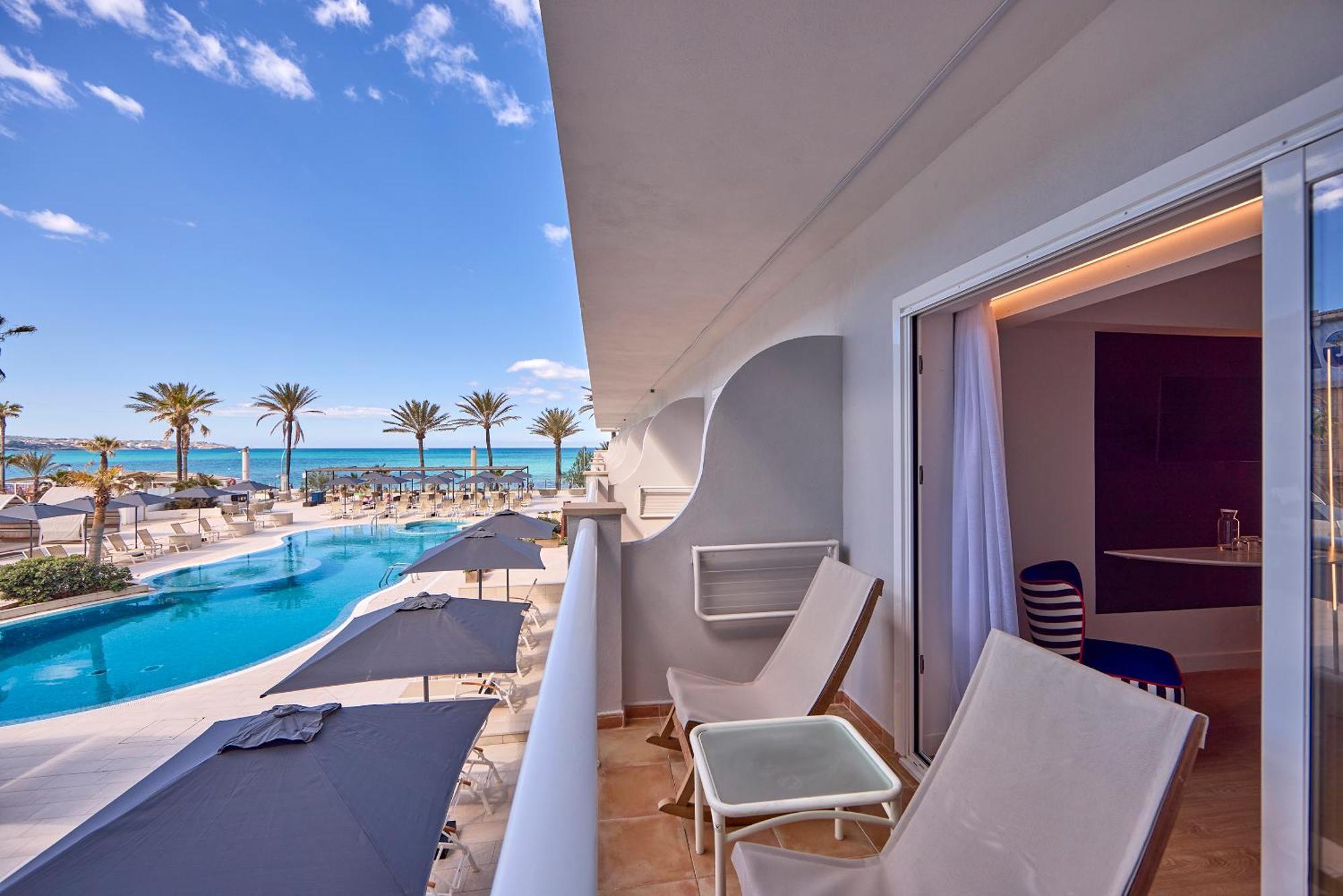 Universal Neptuno (adults Only)